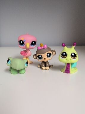 Lot Of 4 Authentic Littlest Pet Shops Hasbro Y2K Vintage Snail Monkey Turtle